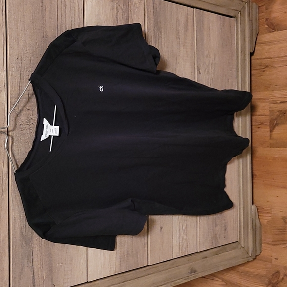Black designer t-shirt by Calvin Klein - Picture 3 of 4